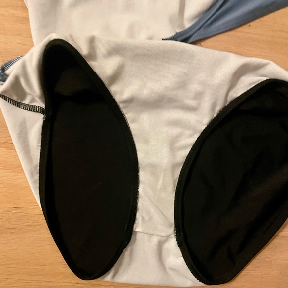 NWOT cutout one shoulder swimsuit, light blue and black color lock, size Large - Picture 5 of 6